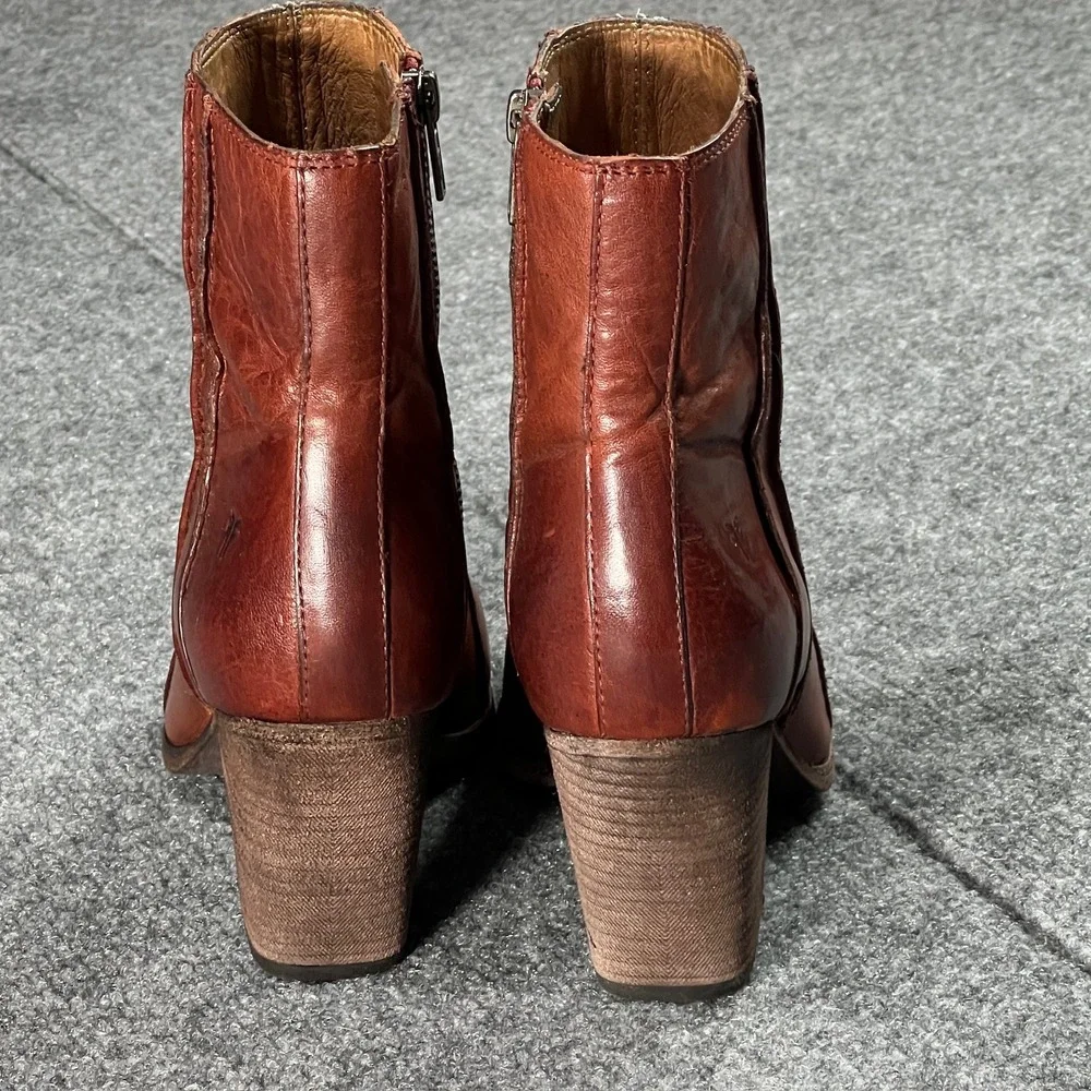Frye Essa Seam Bootie Rust Leather Ankle Heeled‎ Boots Women's 8.5M 3470852-RST